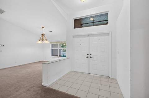 6417 Blue Bay Circle, Lake Worth FL - photo 11 of 117