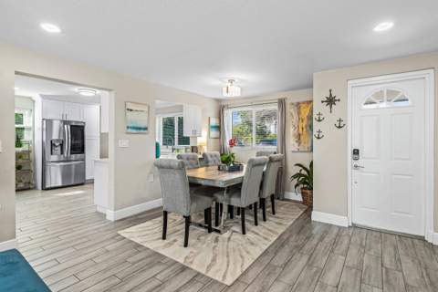 214 Seacrest Lane, Delray Beach FL - photo 7 of 39