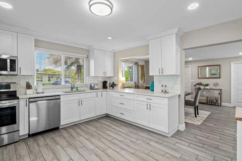 214 Seacrest Lane, Delray Beach FL - photo 11 of 39