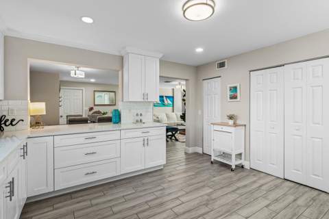 214 Seacrest Lane, Delray Beach FL - photo 12 of 39