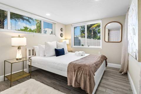 214 Seacrest Lane, Delray Beach FL - photo 19 of 39