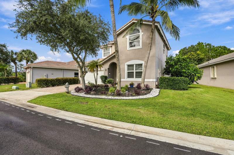 4 bedroom Single Family Residence at 8525 Pine Cay, Andros Isle Par D-1, Royal Palm Beach — photo 5
