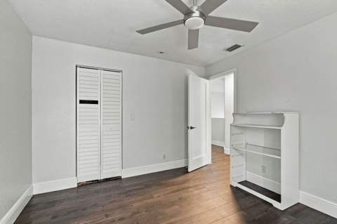 8525 Pine Cay, Royal Palm Beach FL - photo 22 of 46