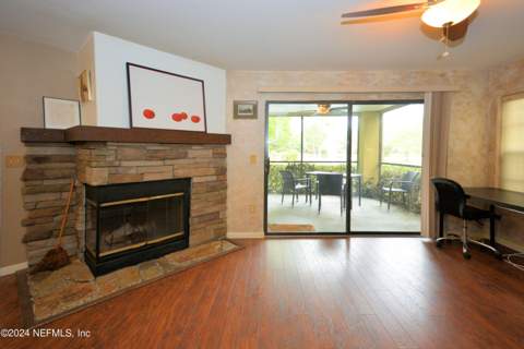10150 Belle Rive Boulevard #505, Jacksonville FL - photo 8 of 30