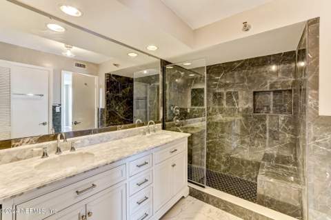 4401 Lakeside Drive #903, Jacksonville FL - photo 24 of 71