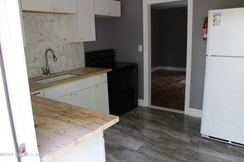 2 bedroom Single Family Residence at 3412 Rockwood Drive, Terrace Park, Jacksonville — photo 3