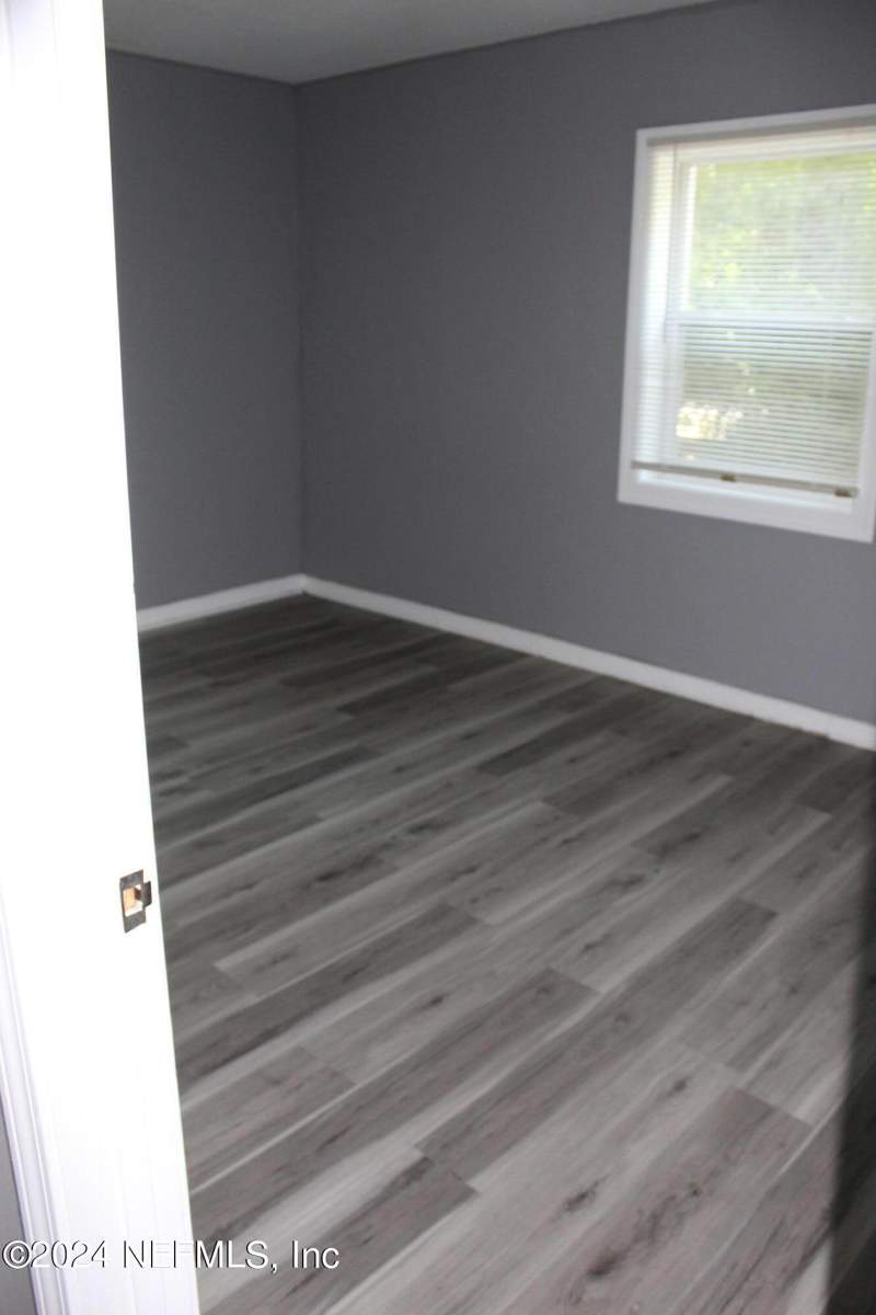 2 bedroom Single Family Residence at 3412 Rockwood Drive, Terrace Park, Jacksonville — photo 5