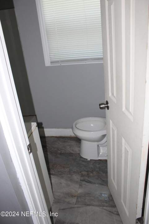 3412 Rockwood Drive, Jacksonville FL - photo 11 of 23
