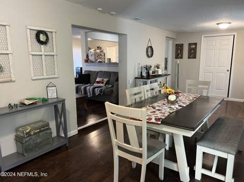 5519 River Forest Drive, Jacksonville FL - photo 11 of 34