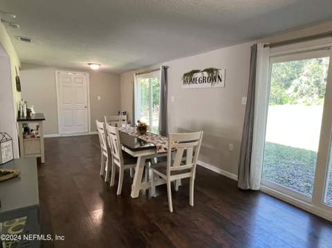 5519 River Forest Drive, Jacksonville FL - photo 9 of 34