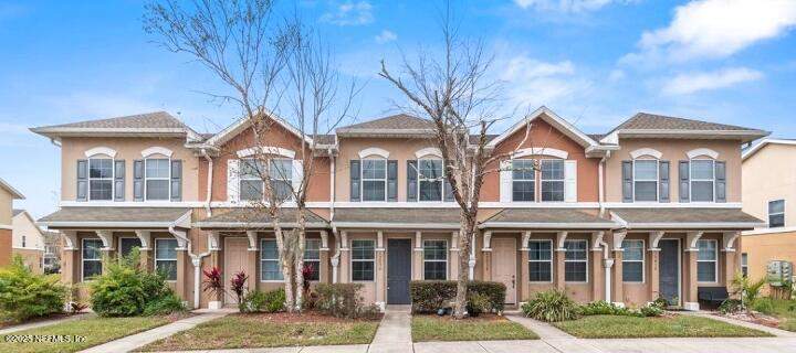 2 bedroom Townhouse at 13038 Sunset Lake Drive, Sumerlin, Jacksonville — photo 2