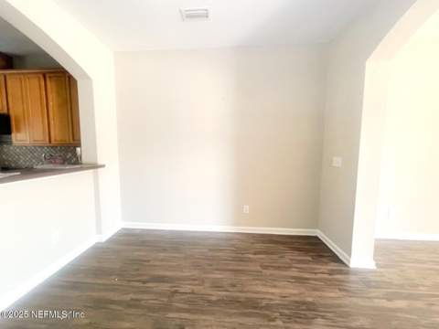 13038 Sunset Lake Drive, Jacksonville FL - photo 10 of 23