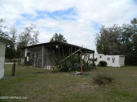 250 Old Hwy 17, Pomona Park FL - photo 10 of 63