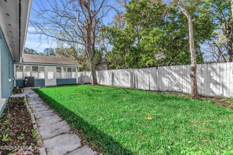 3950 Star Tree Road, Jacksonville FL - photo 12 of 33