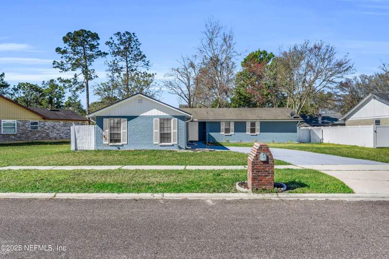 3 bedroom Single Family Residence at 3950 Star Tree Road, Springtree Village, Jacksonville — photo 4