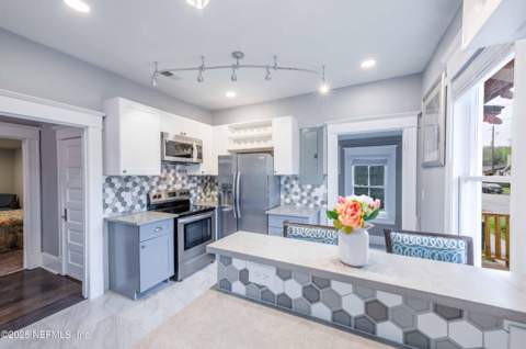 2903 Hubbard Street, Jacksonville FL - photo 19 of 38