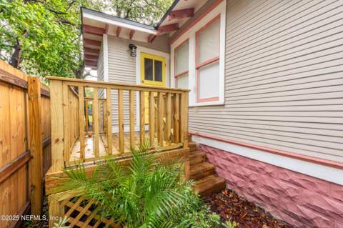 2903 Hubbard Street, Jacksonville FL - photo 8 of 38