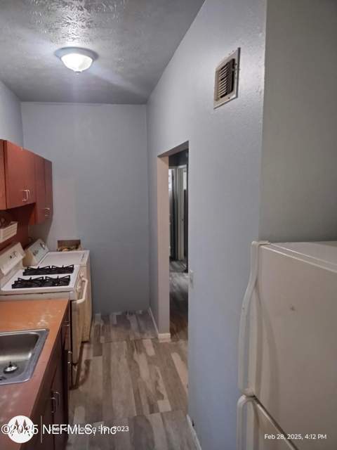 1339 Mount Herman Street, Jacksonville FL - photo 7 of 11