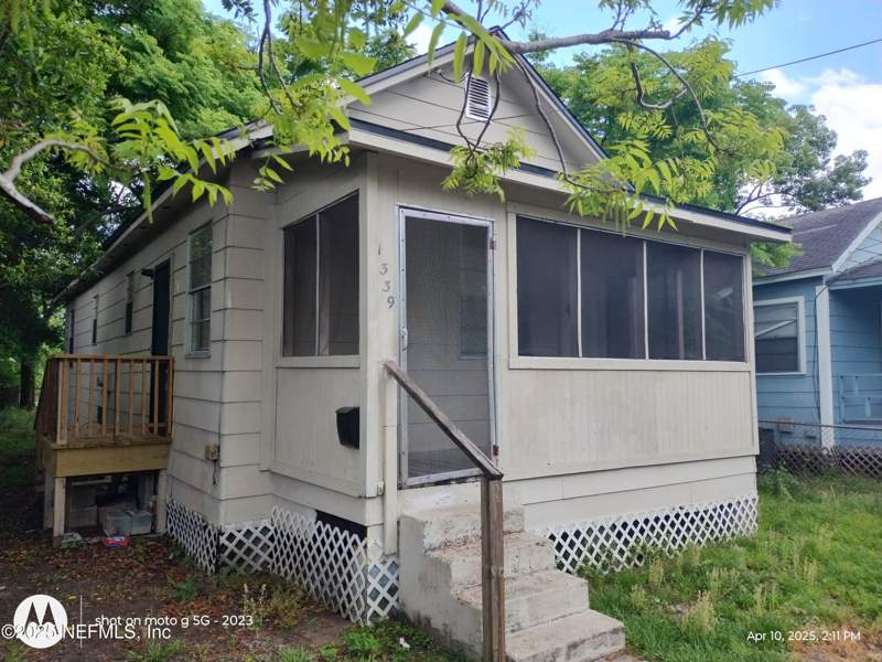 3 bedroom Single Family Residence at 1339 Mount Herman Street, Stewarts Addn To Jax, Jacksonville — photo 4
