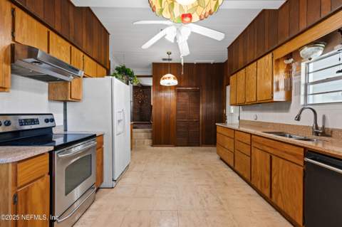 14468 SE County Road 100A, Starke FL - photo 12 of 42