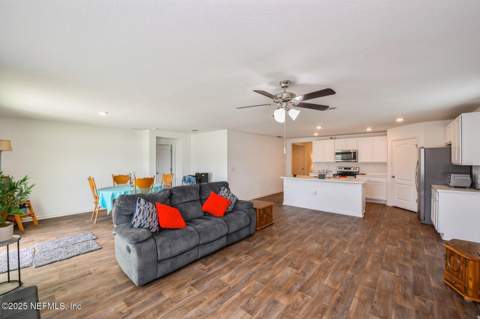 3044 Rustic Deer Way, Green Cove Springs FL - photo 11 of 29