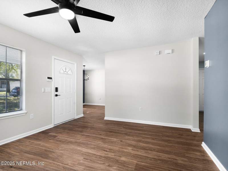 3 bedroom Single Family Residence at 1615 Brook Forest Drive, Golfbrook Terrace, Jacksonville — photo 2