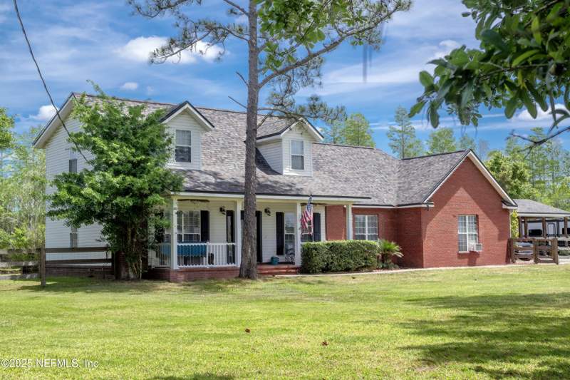 3 bedroom Single Family Residence at 13561 Arnold Rhoden Road, Glen St Mary, Glen St. Mary — photo 4