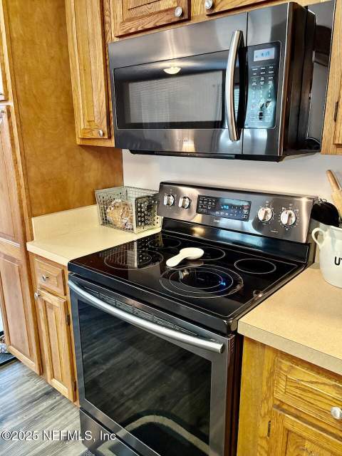 540 Arthur Moore Drive, Green Cove Springs FL - photo 13 of 63
