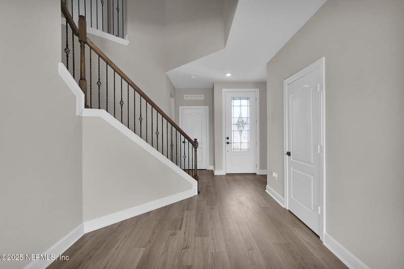 4 bedroom Single Family Residence at 3987 Gareys Ferry Way, Jennings Farm, Middleburg — photo 3