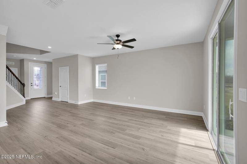 4 bedroom Single Family Residence at 3987 Gareys Ferry Way, Jennings Farm, Middleburg — photo 4