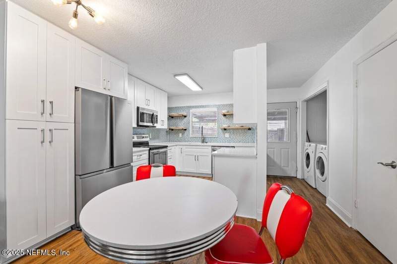 2 bedroom Townhouse at 380 13th Avenue, Jacksonville Beach, Jacksonville Beach — photo 5