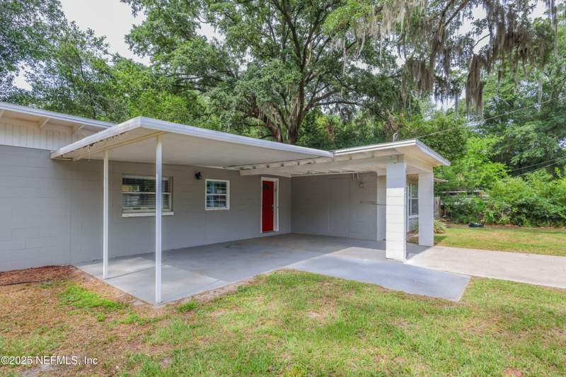 2 bedroom Single Family Residence at 6351 Fabian Drive, Country Club Manor, Jacksonville — photo 5