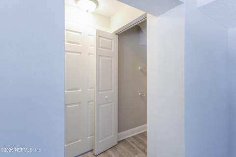 6351 Fabian Drive, Jacksonville FL - photo 20 of 40