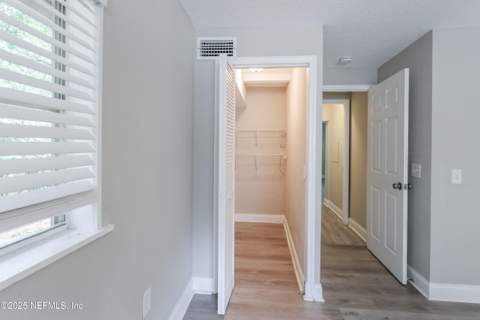 6351 Fabian Drive, Jacksonville FL - photo 23 of 40