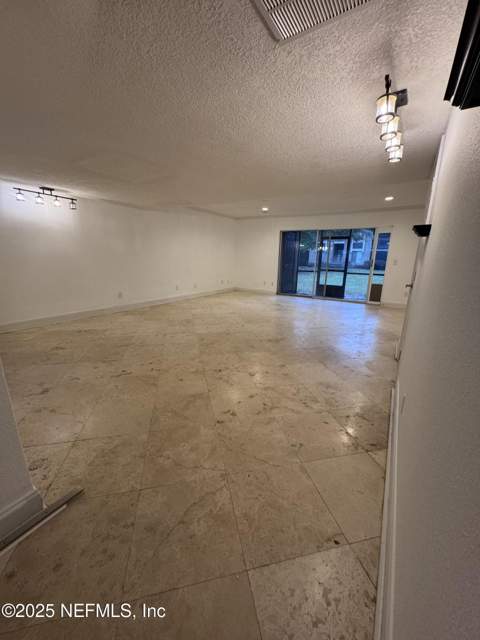 8880 Old Kings Road #53, Jacksonville FL - photo 10 of 31