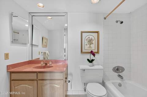 1601 Ocean Drive #104, Jacksonville Beach FL - photo 9 of 41