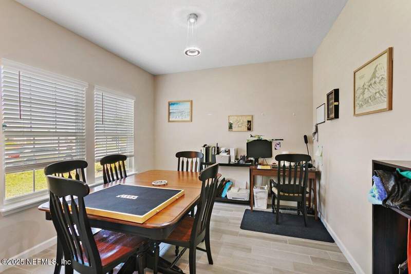 3 bedroom Single Family Residence at 6761 Evening Dusk Drive, Gentle Woods, Jacksonville — photo 4