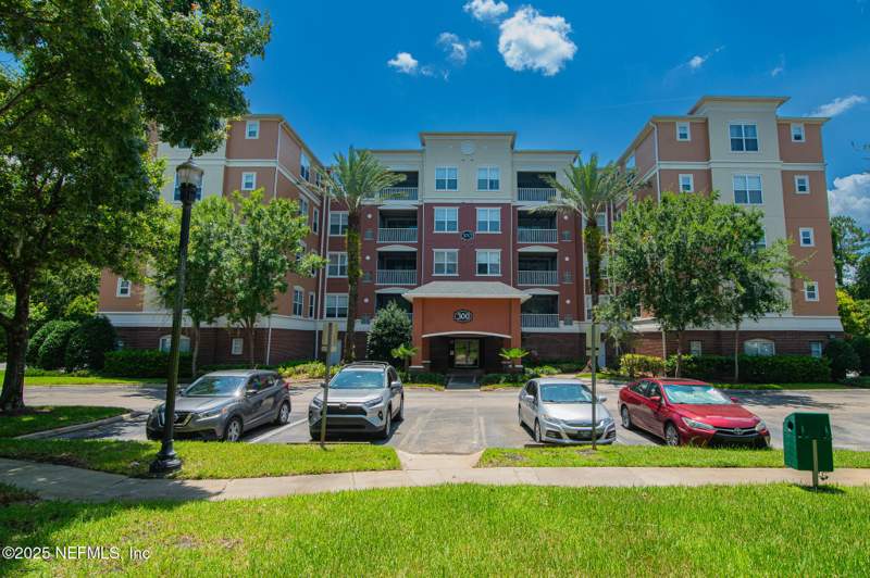 3 bedroom Condominium at 4480 Deerwood Lake Parkway #353, Deerwood Place, Jacksonville — photo 2