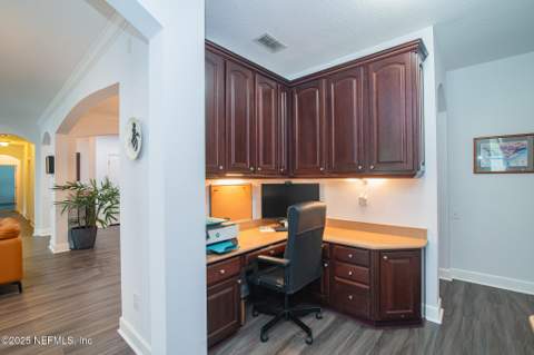 4480 Deerwood Lake Parkway #353, Jacksonville FL - photo 11 of 33