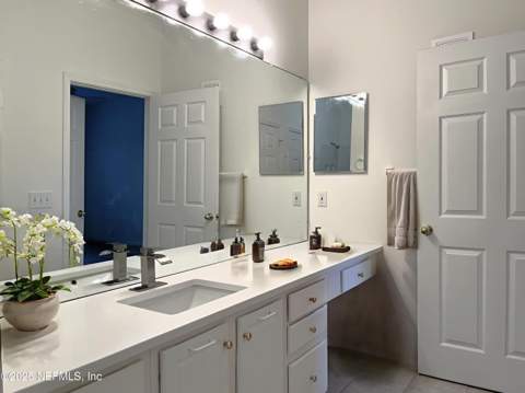 10550 Baymeadows Road #425, Jacksonville FL - photo 8 of 26