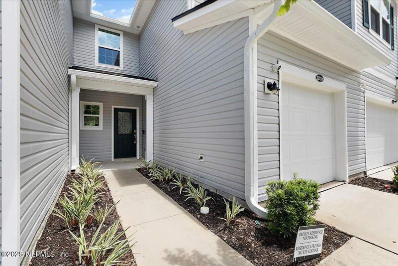 3 bedroom Townhouse at 11924 Calvesta Street, Wells Creek, Jacksonville — photo 2