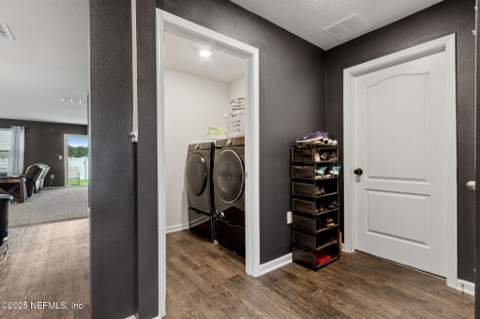 2409 Falling Star Lane, Green Cove Springs FL - photo 10 of 47