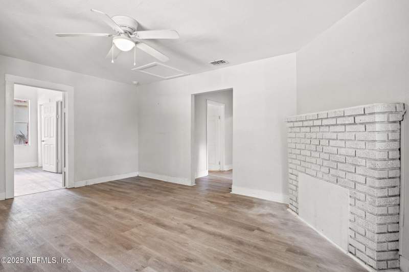 4 bedroom Single Family Residence at 2408 McQuade Street, Robinsons Addn To W, Jacksonville — photo 5