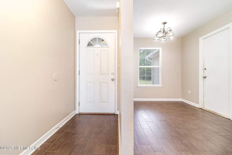4 bedroom Single Family Residence at 1605 Twin Oak Lane, Oak Hill Estates, Middleburg — photo 3