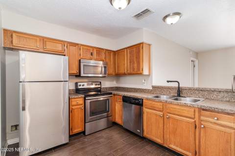 1605 Twin Oak Lane, Middleburg FL - photo 10 of 21