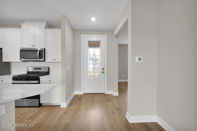 3 bedroom Single Family Residence at 3991 Gareys Ferry Way, Jennings Farm, Middleburg — photo 3