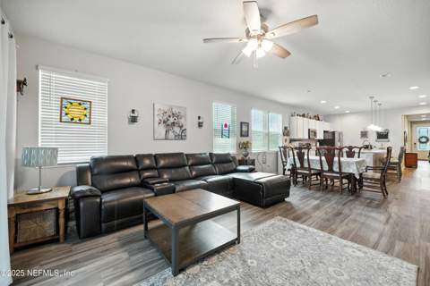 12601 Lake Madison Lane, Jacksonville FL - photo 12 of 35