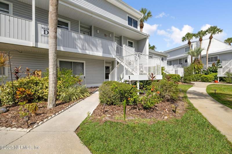 2 bedroom Condominium at 125 River Bend Place #Bld. D, Beechers Point, Welaka — photo 3