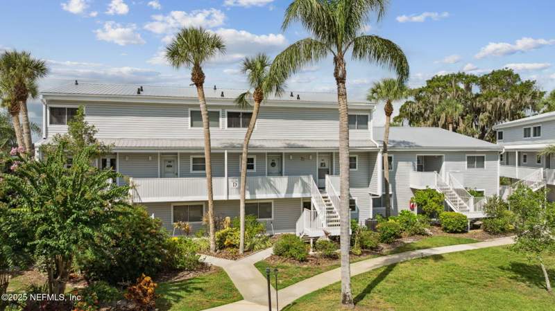 2 bedroom Condominium at 125 River Bend Place #Bld. D, Beechers Point, Welaka — photo 4
