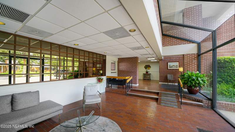 2 bedroom Condominium at 1592 Le Baron Avenue, Le Baron, Jacksonville — photo 4